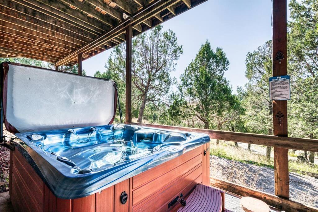 Apartment Perk Canyon Hidden Acres-hot Tub-gas Fireplace